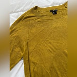 H&M 3/4 Sleeve Sweater Top in Muted Chartreuse Women’s Size Small